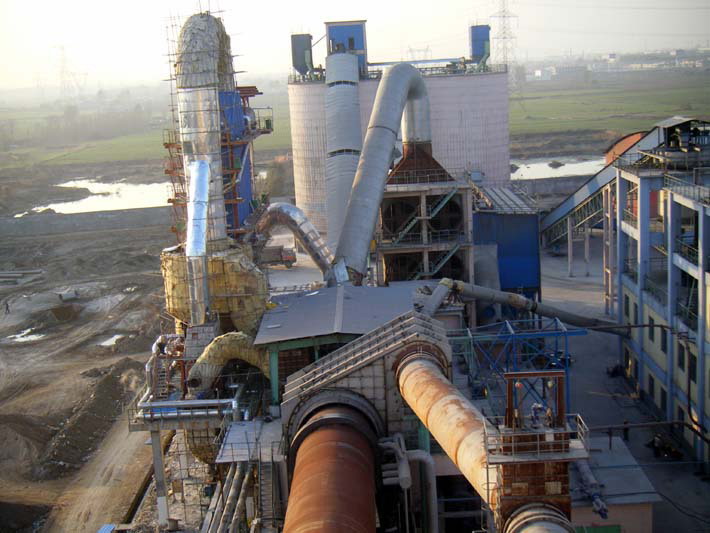 河南振新水泥有限公司3000T/D熟料線順利達(dá)標(biāo)達(dá)產(chǎn) 河南振新水泥有限公司3000T/D熟料線順利達(dá)標(biāo)達(dá)產(chǎn)